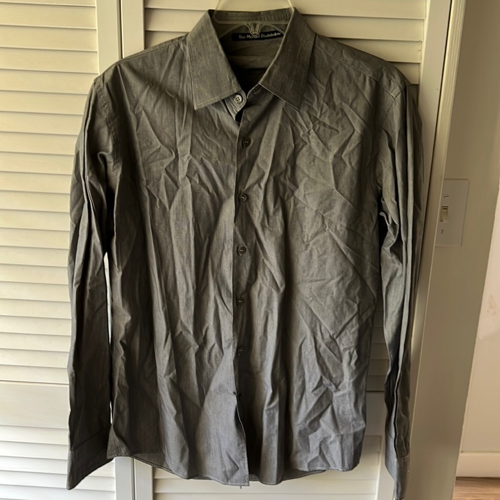 Tailored grey dress shirt